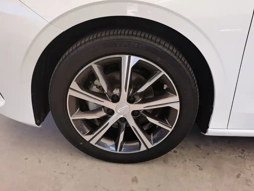Geely Emgrand — миниатюра 23