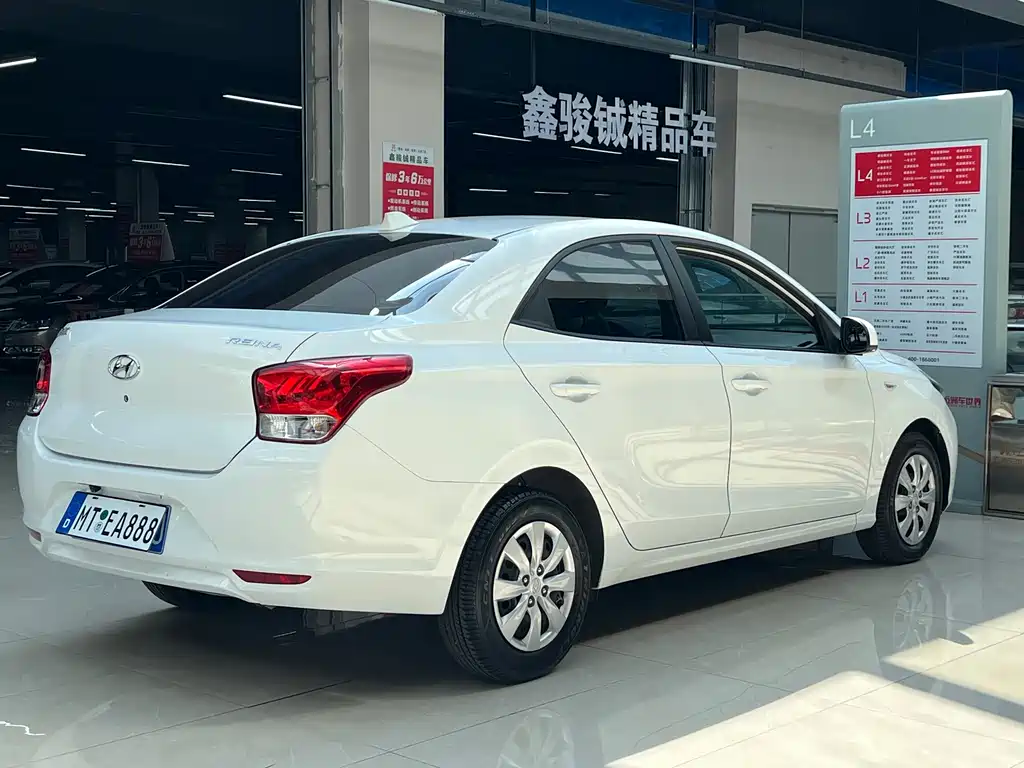 Hyundai Verna — миниатюра 9