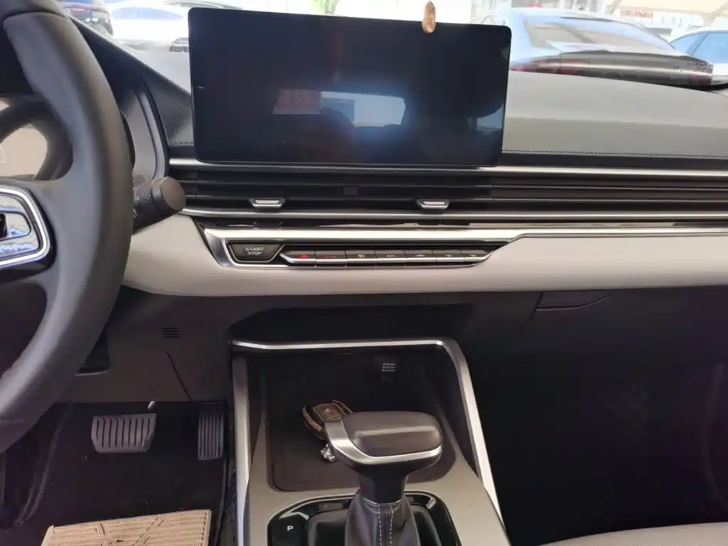 Geely Emgrand — миниатюра 13