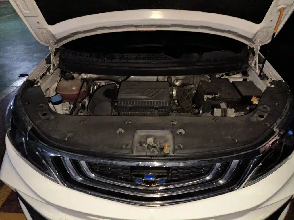 Geely Vision X3 — миниатюра 11