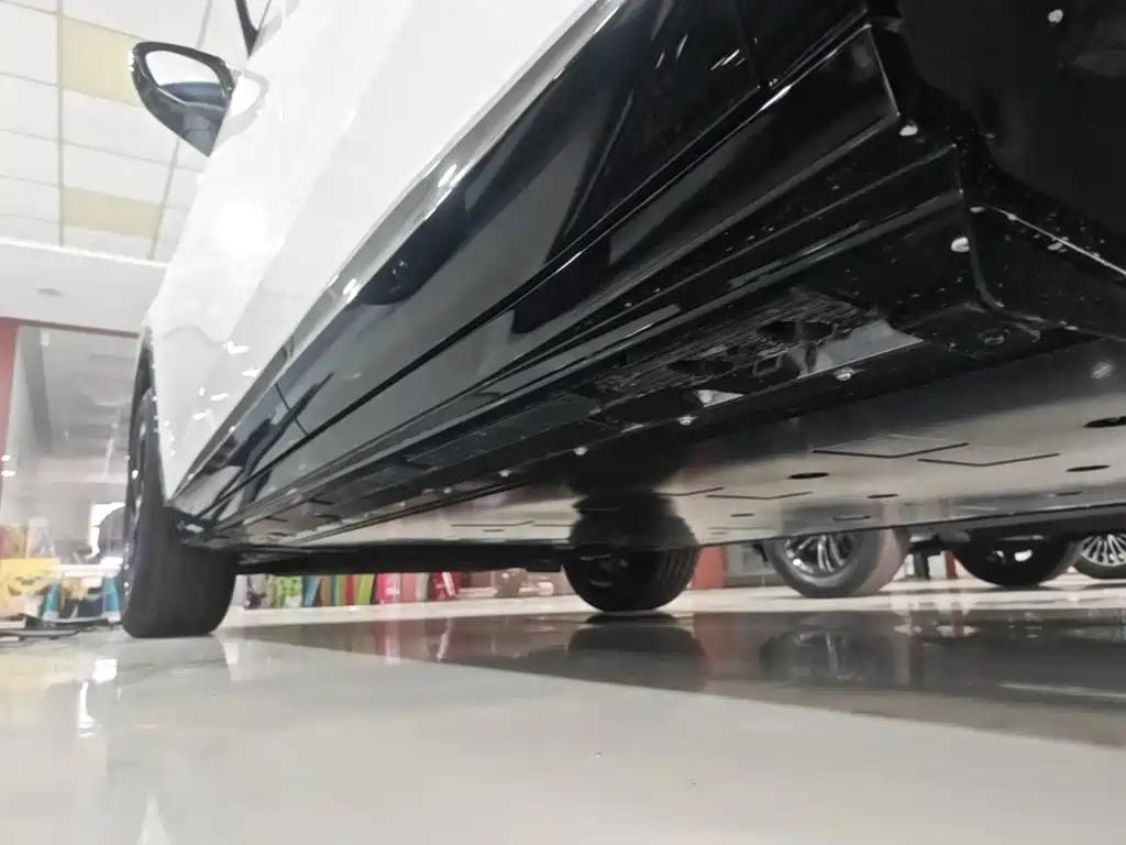 Hongqi Hongqi Tiangong 06 — миниатюра 22