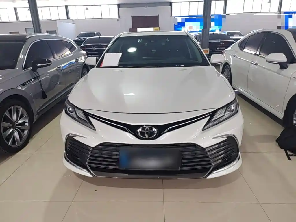 Toyota Camry 2021 2.0G Luxury