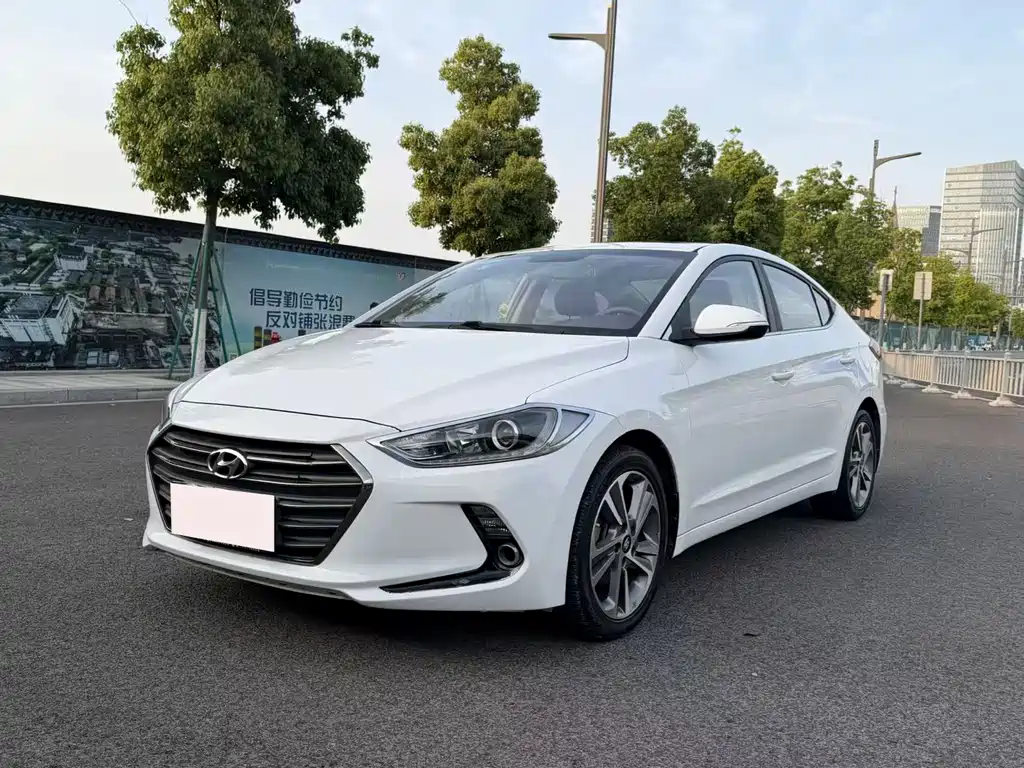 Hyundai Elantra 2016