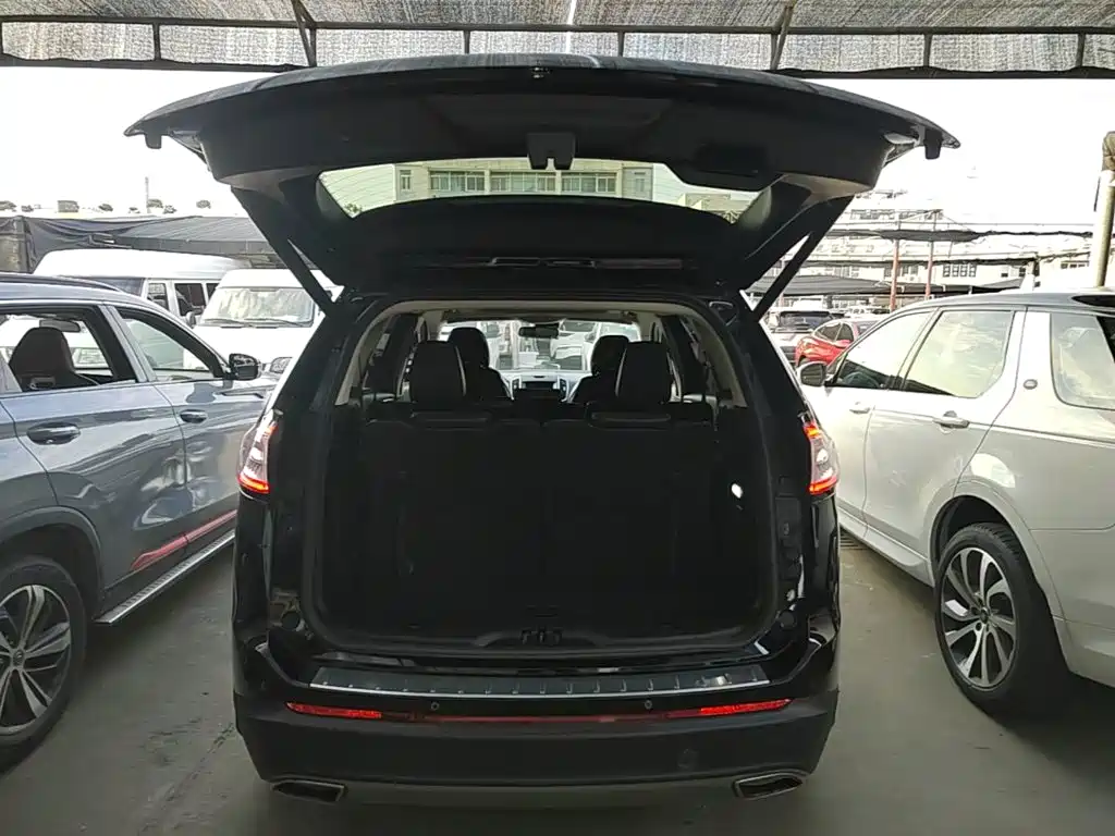 Ford Edge — миниатюра 19