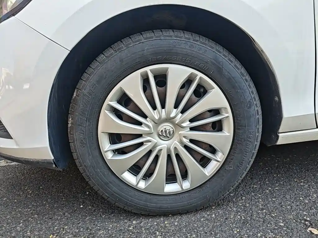 Buick Excelle — миниатюра 23