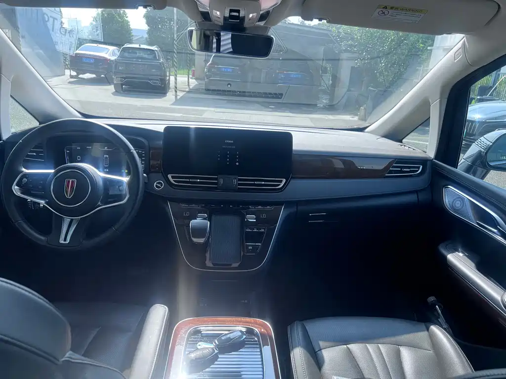 Hongqi Hongqi HQ9 PHEV — миниатюра 4