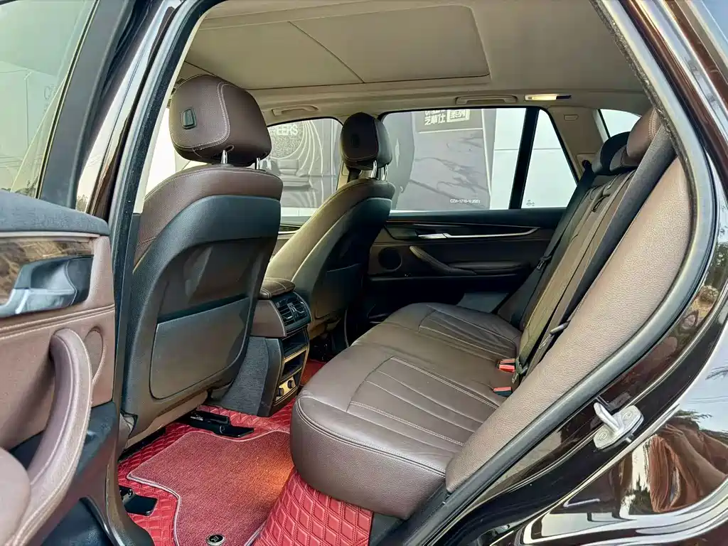 BMW X5 (Import) — миниатюра 5