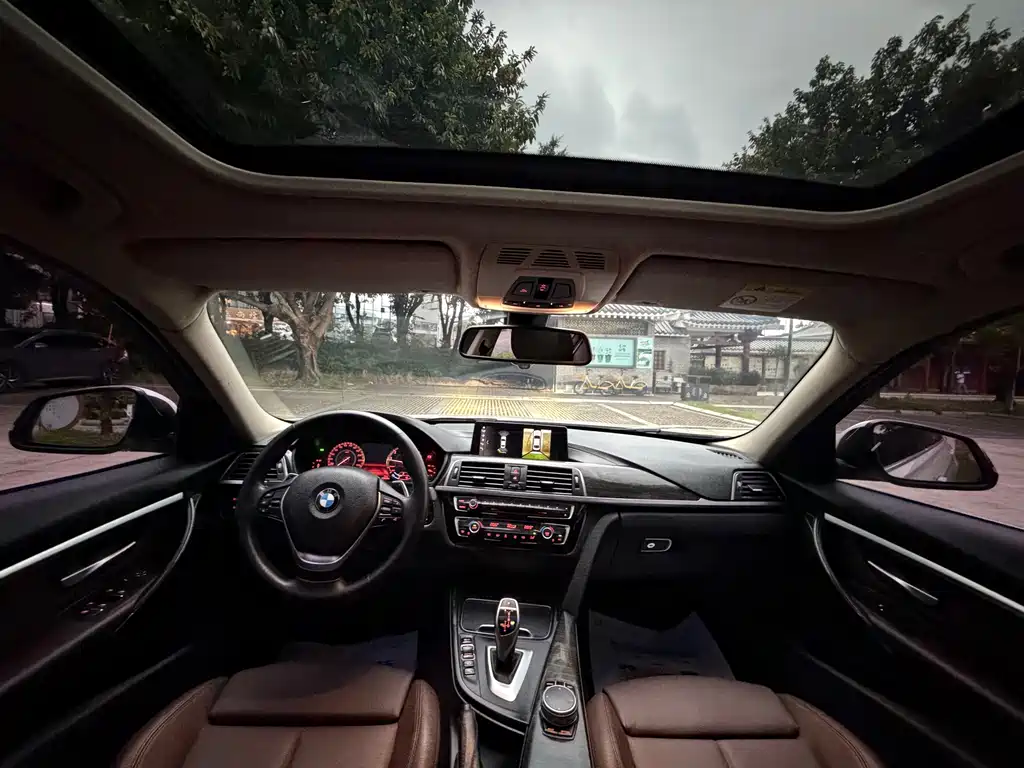 BMW 3 Series — миниатюра 10
