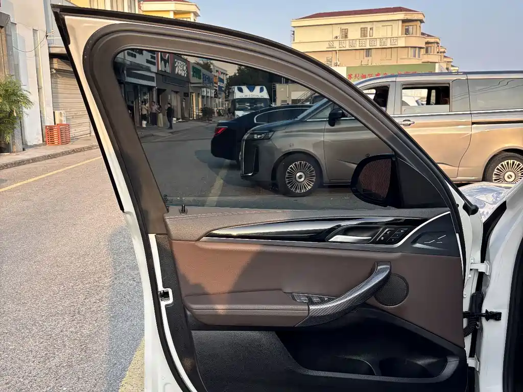 BMW X3 — миниатюра 14