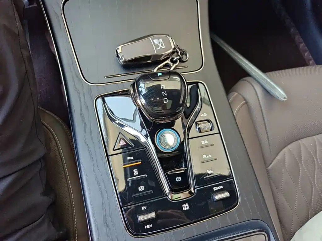 BYD Han — миниатюра 14