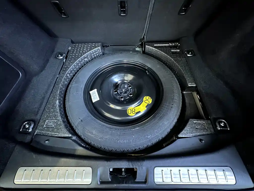 Land Rover Evoque (Import) — миниатюра 9