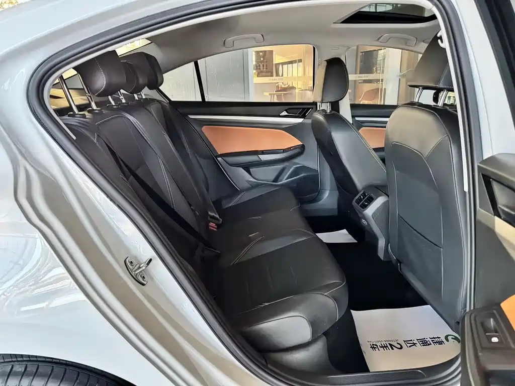 Volkswagen Bora — миниатюра 5