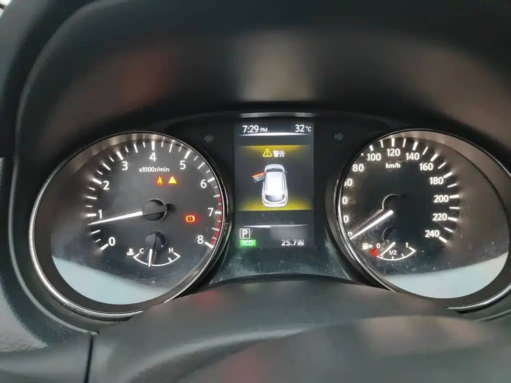 Nissan Qashqai — миниатюра 4