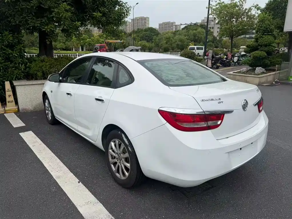 Buick Excelle — миниатюра 4
