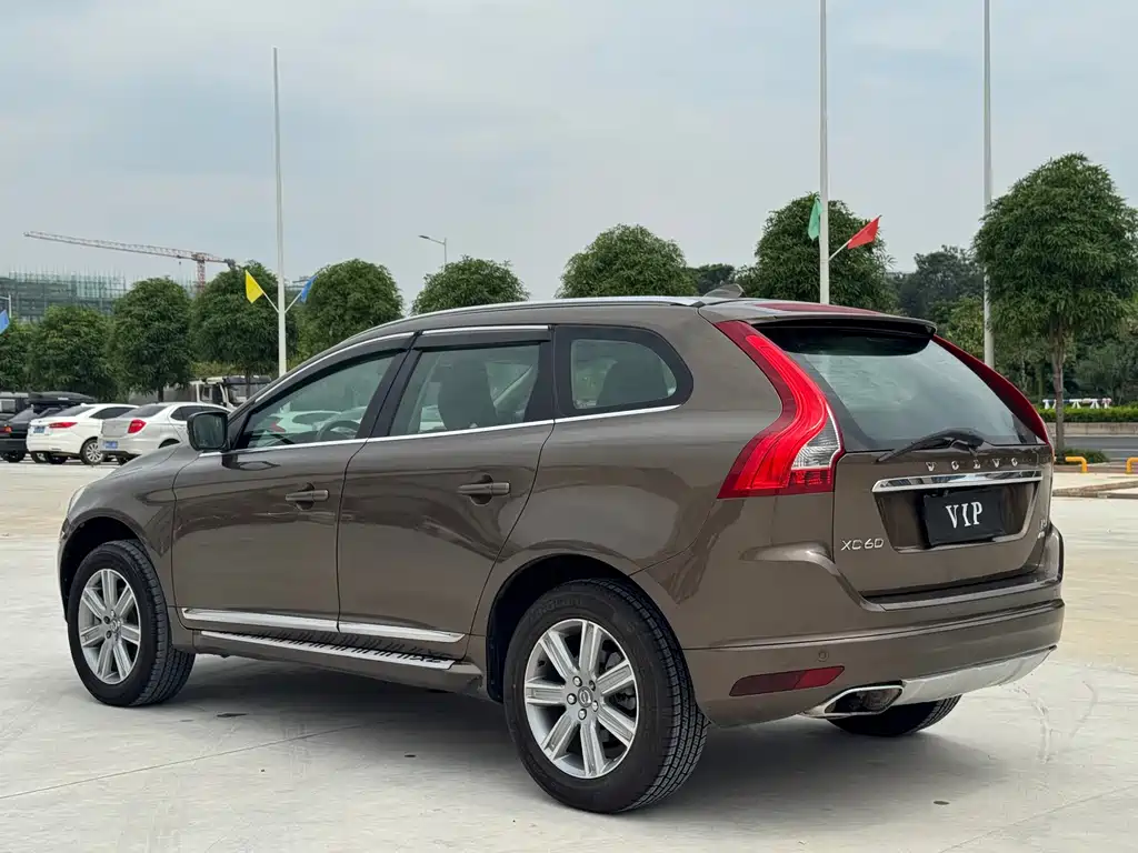 Volvo XC60 — миниатюра 6