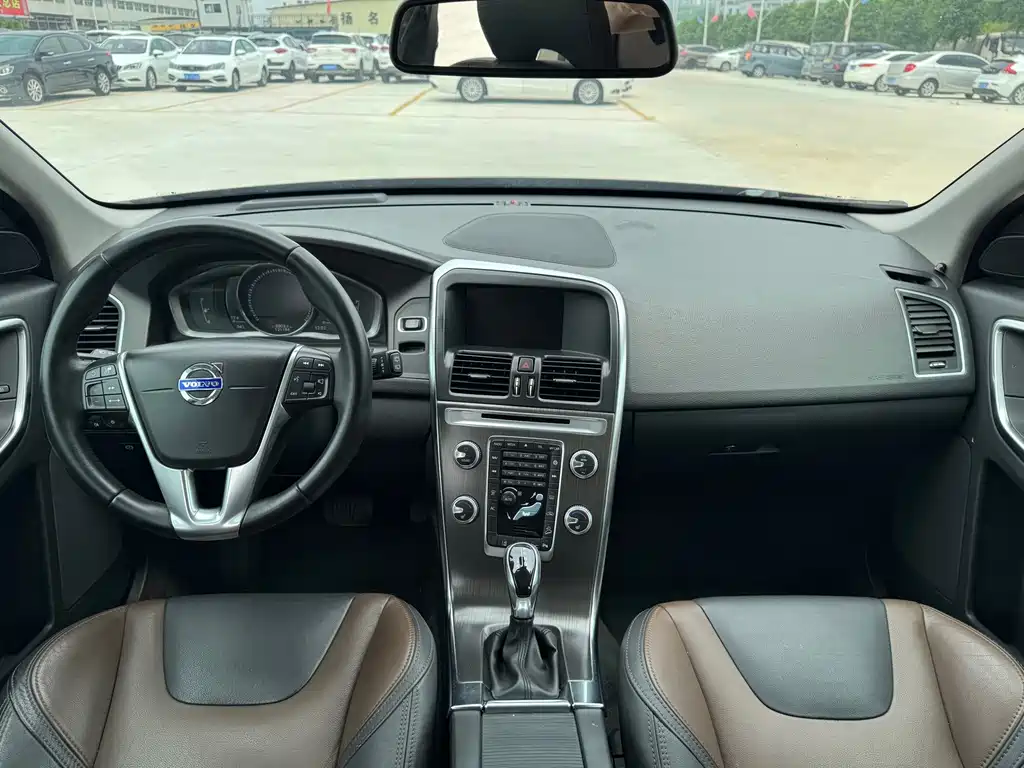 Volvo XC60 — миниатюра 12