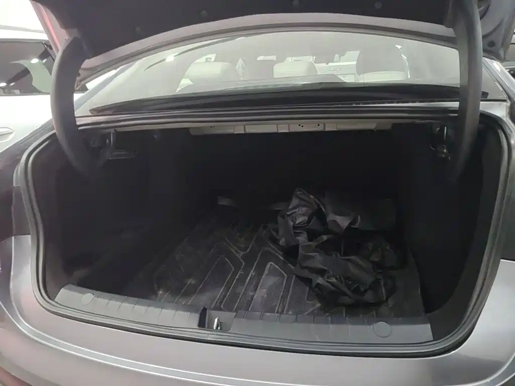 BYD Seal 05 DM-i — миниатюра 19