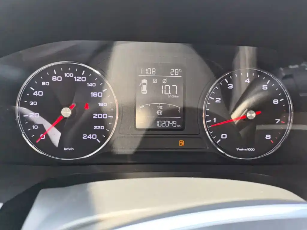 Roewe i6 Classic — миниатюра 12