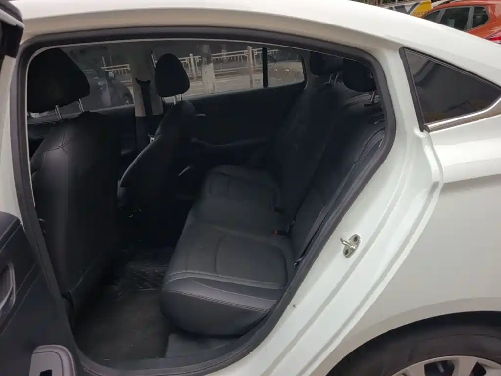 Roewe i5 — миниатюра 17