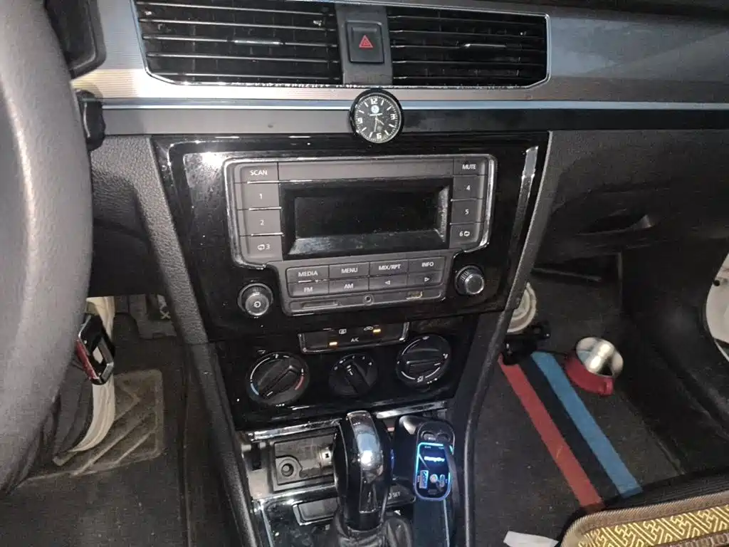 Volkswagen Bora — миниатюра 6