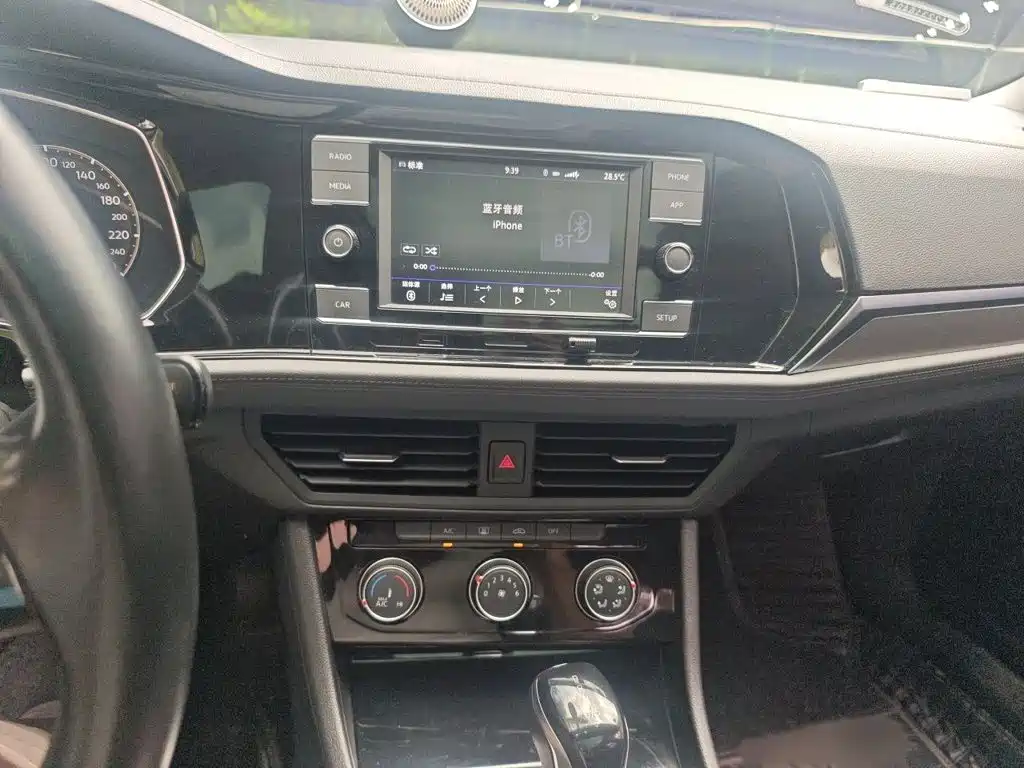 Volkswagen Sagitar — миниатюра 6