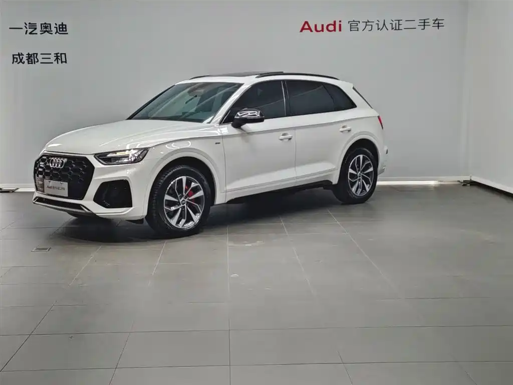 奥迪Q5L 2024款 40 TFSI 豪华动感型 2024