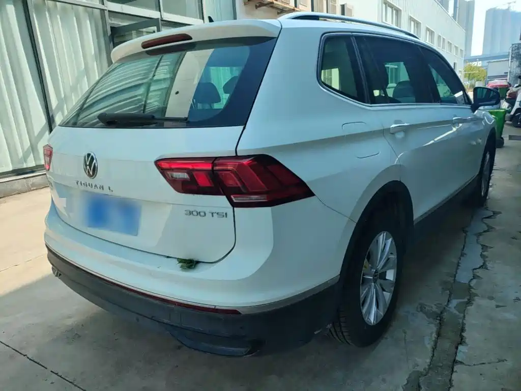 Volkswagen Tiguan L — миниатюра 7