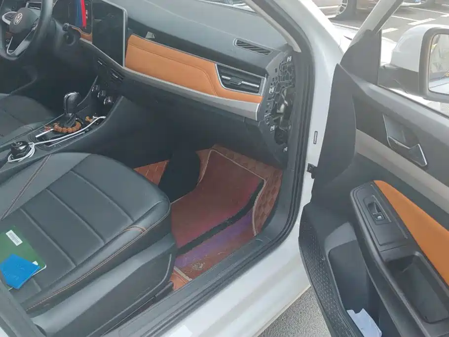 Volkswagen Bora — миниатюра 8