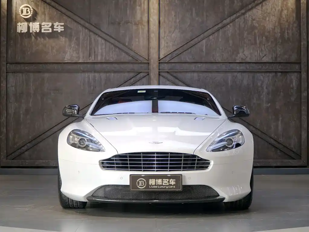 Aston Martin DB9 — миниатюра 4