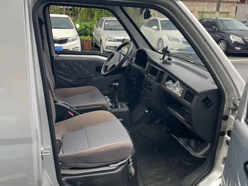 WULING WULING ZHIGUANG SMALL CARD