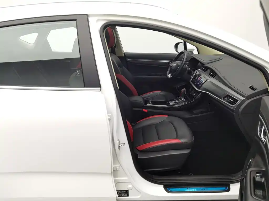 Geely Emgrand GS — миниатюра 23