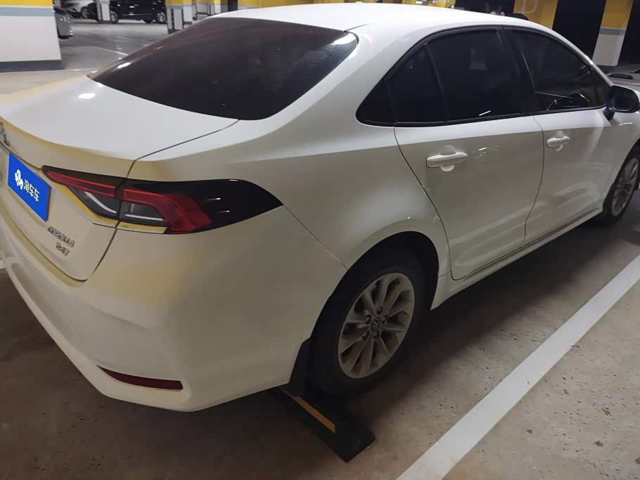 Toyota Corolla 1.2 л 2022 г. Белый, пробег 31900 км