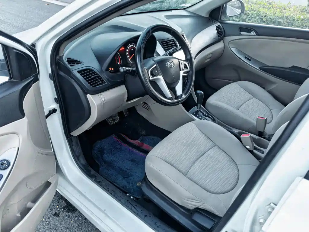 Hyundai Verna — миниатюра 10
