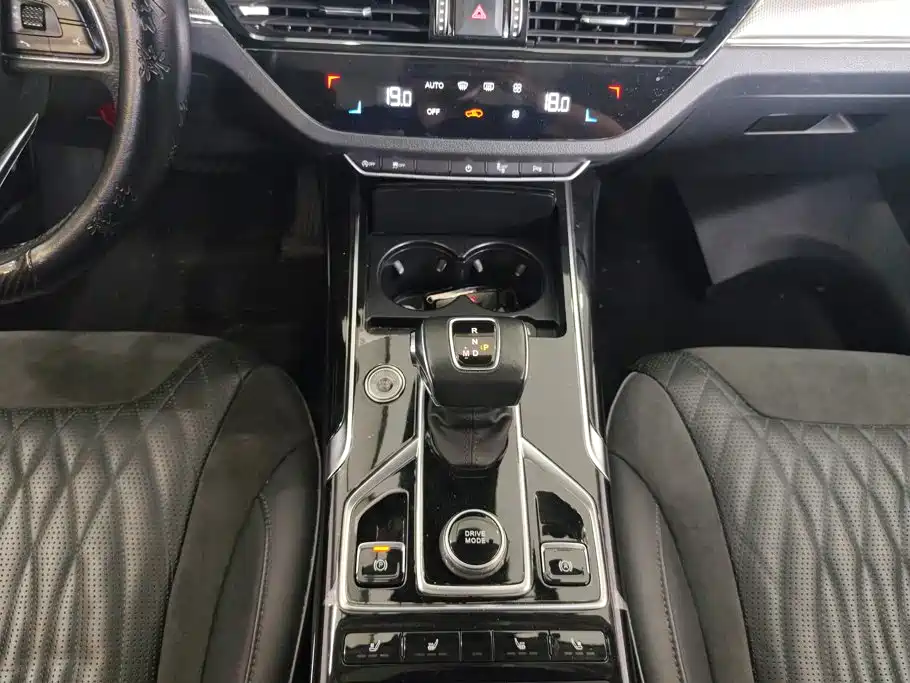 Hongqi Hongqi HS5 — миниатюра 16