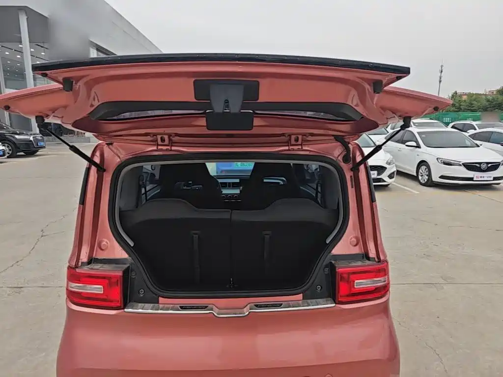 Wuling MINIEV — миниатюра 19