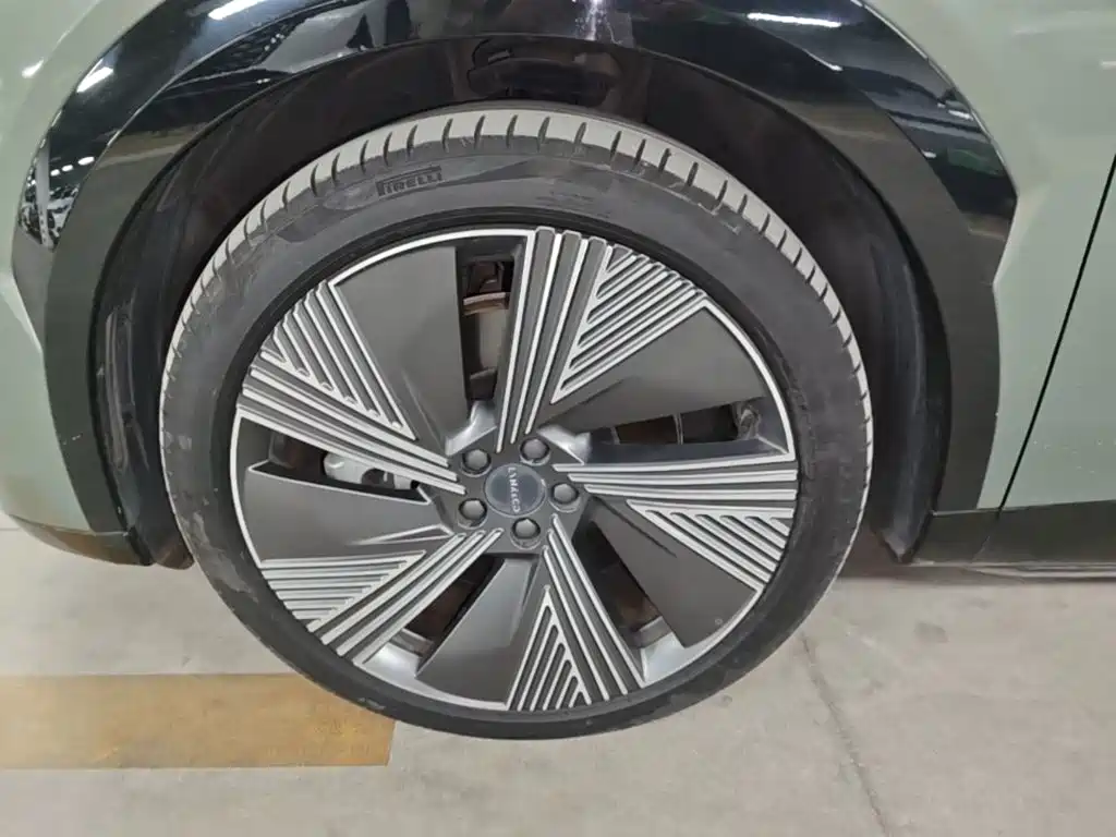 Lynk & Co 08 EM-P — миниатюра 23
