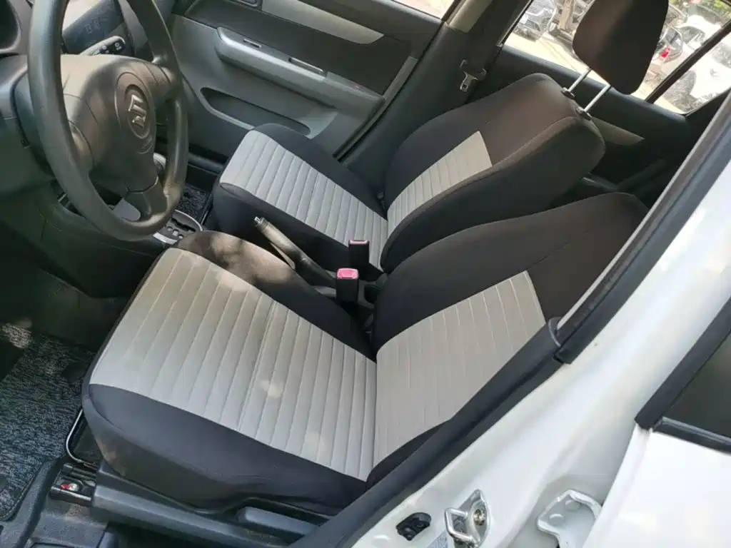 Suzuki Swift — миниатюра 15