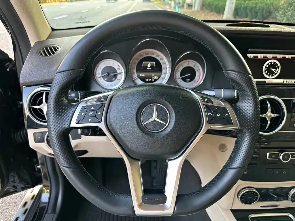 Mercedes-Benz GLK-Class — миниатюра 9