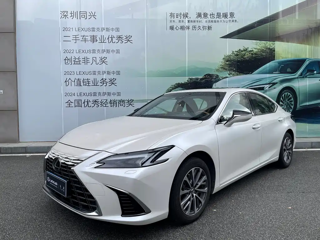 Lexus ES 2025 200 Premium