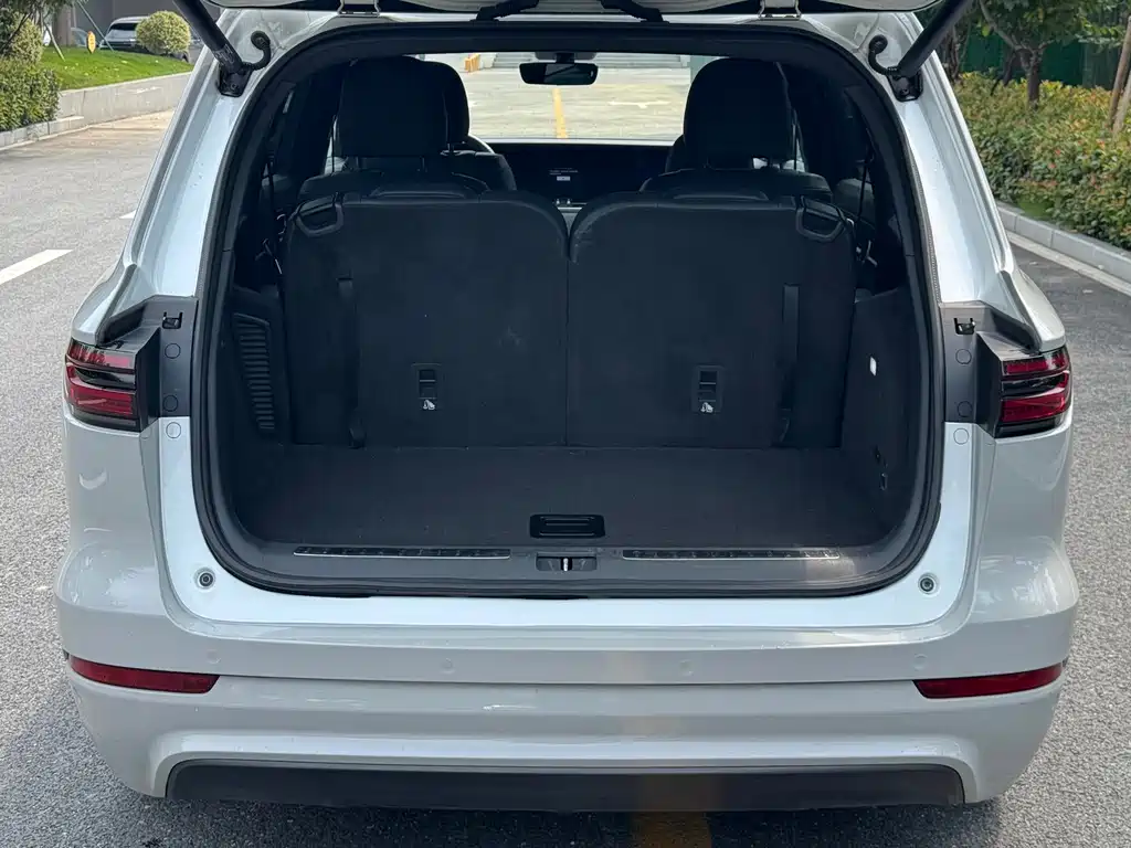 Li Auto Li ONE — миниатюра 16