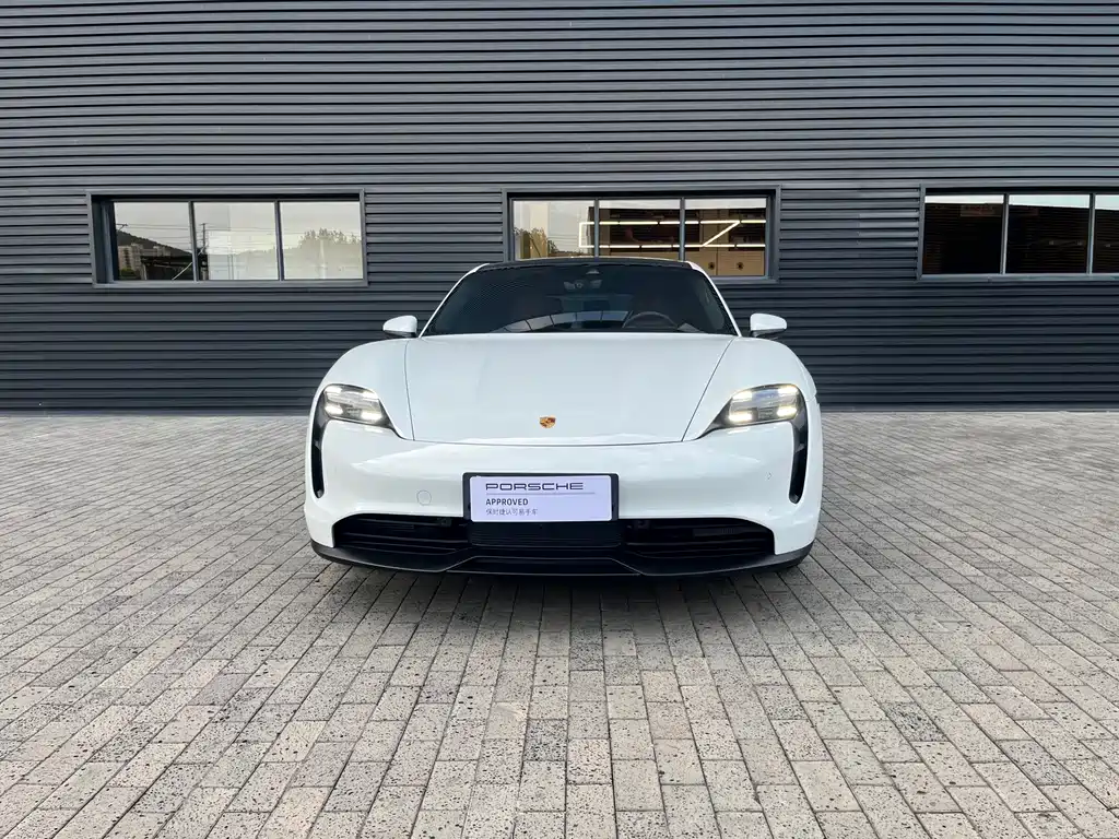 Porsche Taycan — миниатюра 2