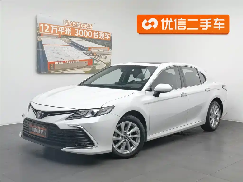 Toyota Camry 2021