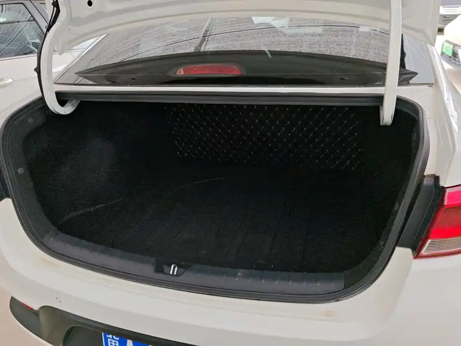 Kia K2 — миниатюра 4