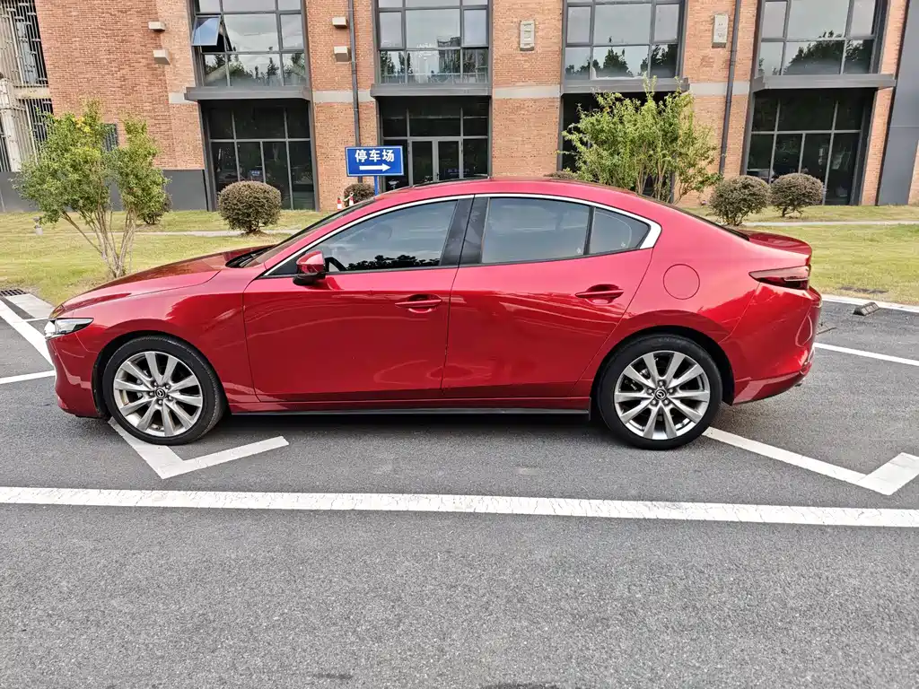 Mazda 3 Axela — миниатюра 4