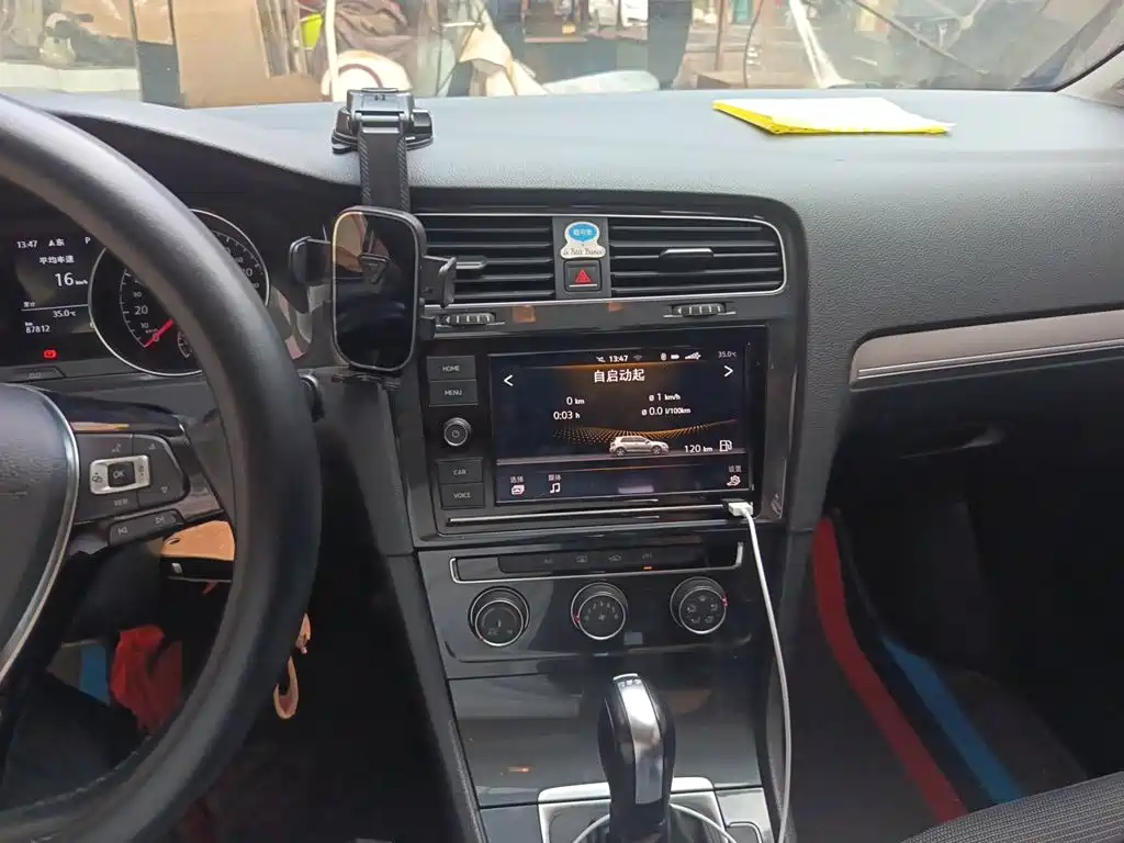 Volkswagen Golf — миниатюра 15