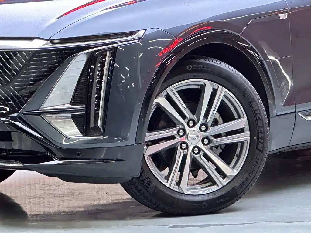 Cadillac Lyriq — миниатюра 3