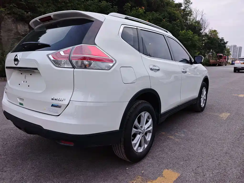 Nissan X-Trail — миниатюра 7