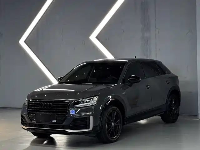 AUDI  Q2L 2021