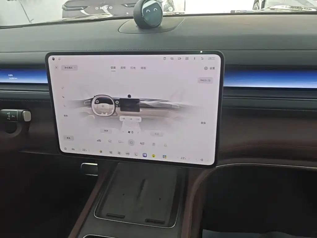 NIO ES8 — миниатюра 13