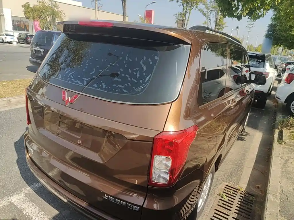 Wuling Hongguang — миниатюра 7